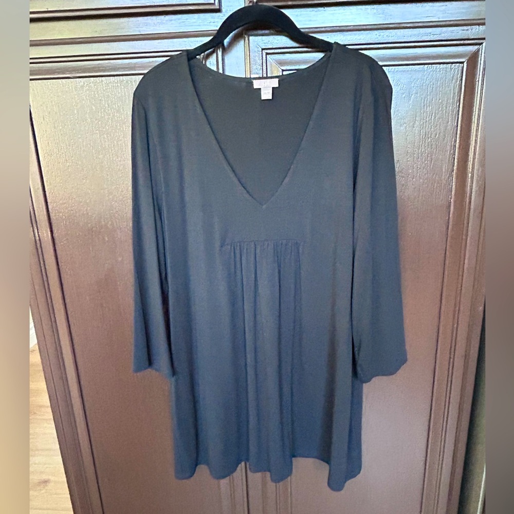 JJill black top, no pockets. Size L